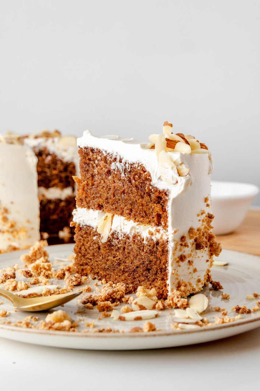 Porción Torta de Zanahoria y Almendras