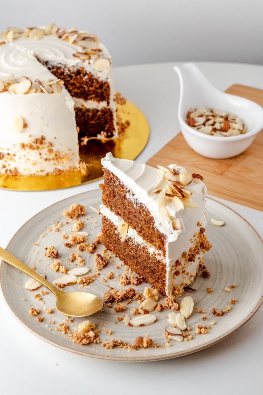 Porción Torta de Zanahoria y Almendras
