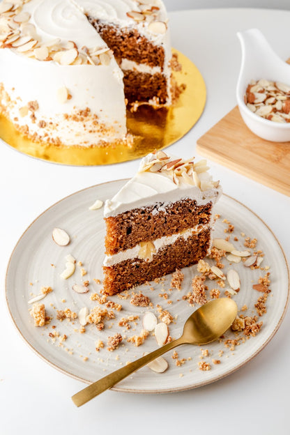 Porción Torta de Zanahoria y Almendras