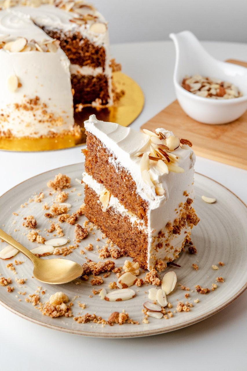 Porción Torta de Zanahoria y Almendras
